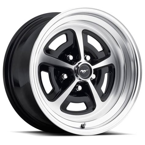 69 73 Mustang 15 X 7 Magnum Alloy Wheel 5 On 45 Bp 425 Bs Gloss