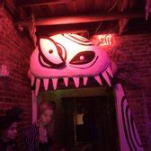 Travelling on foot is convenient for house buyers in los angeles; Beetle House LA - 1617 Photos & 874 Reviews - American ...