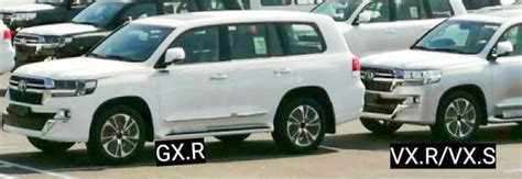 Toyota Land Cruiser Facelift Spotted Ahead Of Launch Team Bhp