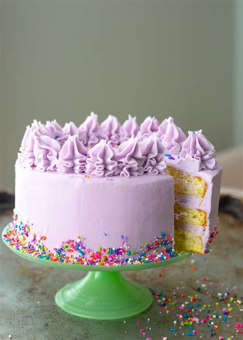 The magic happens when the cake batter separates into three distinct layers in the oven. How to Make a Layer Cake: Crumb Coat,Fill, & Frost | Baker ...