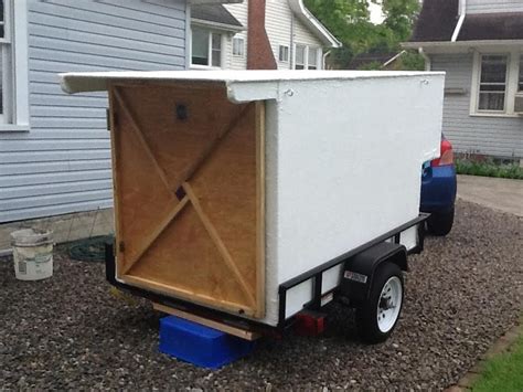I love camping, and i spend almost all my free time camping or building toys for camping. Man Builds 24 Sq. Ft. DIY Micro Day Camper