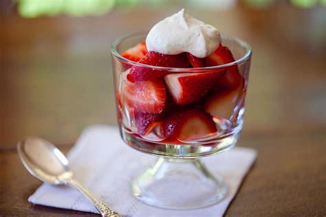 Strawberries with Romanoff Sauce
