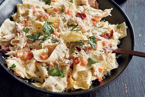 Creamy Pappardelle With Chicken And Bacon Leites Culinaria
