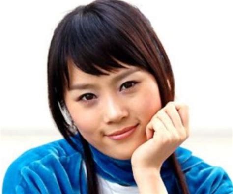 Läs om secret 비 밀 av lee soo young 이수영 och se konst, låttexter och liknande artister. 이수영 남편 사기 성형전