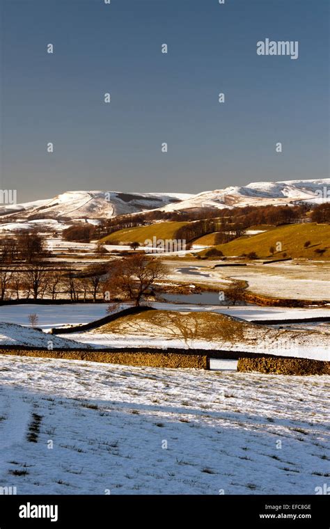 Hawes Winter Yorkshire Dales Stock Photo Alamy