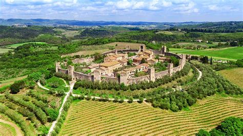 Monteriggioni Fortress Of Inestimable Value Monteriggioni Colle Di
