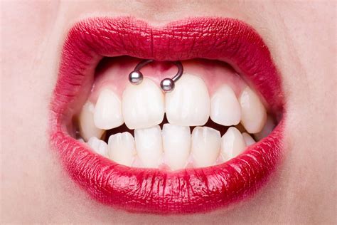 Les Piercings Buccaux Centre Dentaire St Onge Votre Dentiste Dr