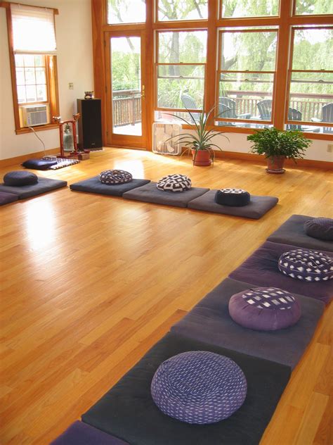 Meditation Room Salas De Meditación Espacio De Meditación Salas De Yoga