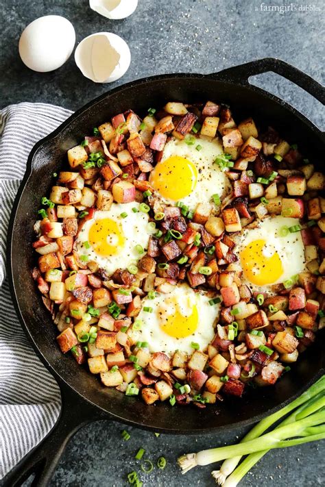 Skillet Fried Potatoes With Bacon And Eggs A Farmgirls Dabbles
