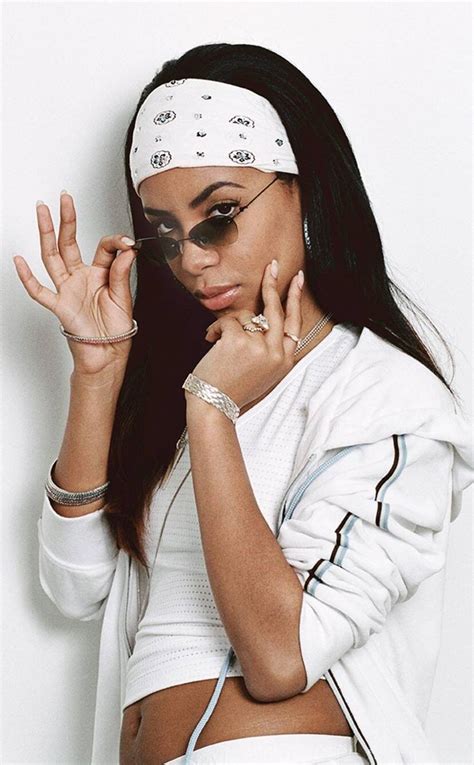 Pin By Andrea R On 90s Fitz Aaliyah Style Aaliyah Outfits 90s
