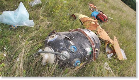 Gruesome Images Of Malaysian Flight Mh17 Crash Scene