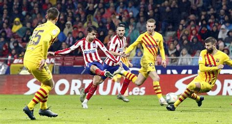 Sejarah yang tak terlupakan duel el clasico ini. Atlético de Madrid 1 vs 0 Barcelona por LaLiga Santander ...