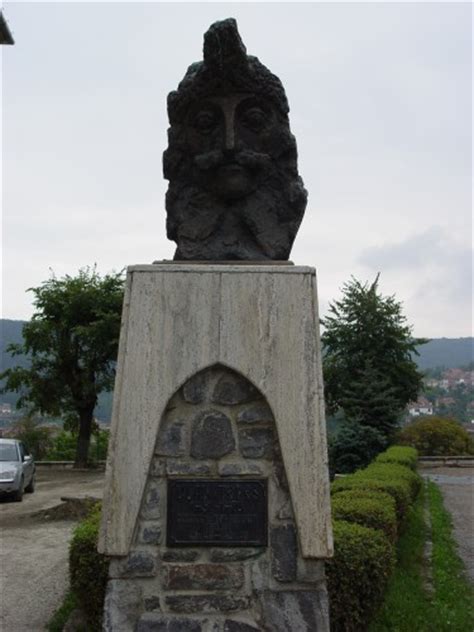 Vlad Tepes Statuie Sighisoara 16×500