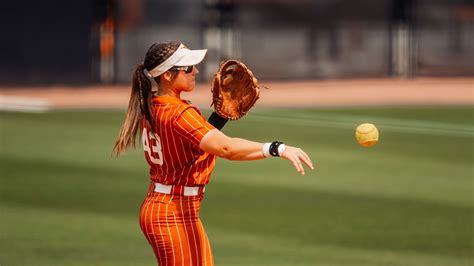 Leighann Goode Softball University Of Texas Athletics