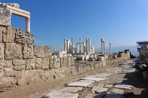 Here And There 7 Churches Of Revelation Laodicea