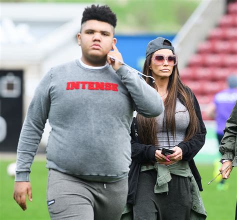 Katie Prices Quotes About Raising Her Dwight Yorkes Son Harvey Us Weekly