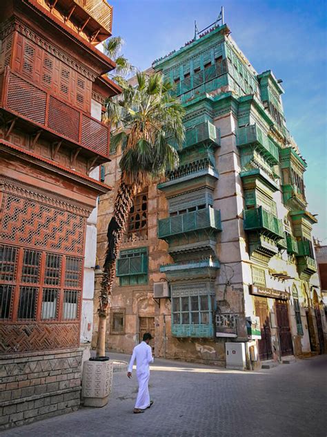 With a land area of approximately 2,150,000 km2 (830,000 sq mi). Tips and how to travel to Saudi Arabia in 2020 - Against ...