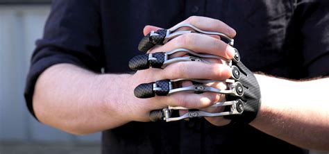Naked Prosthetics Its All About Function Prosthetic Fingers
