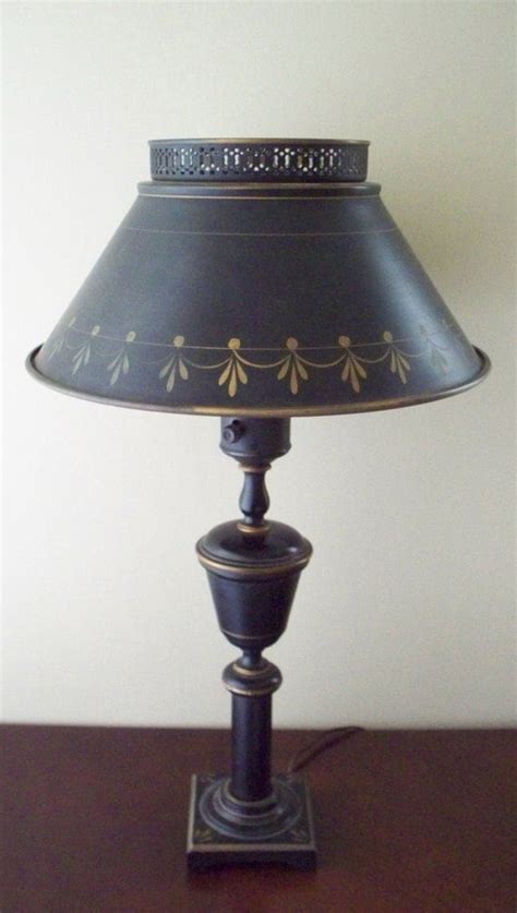Vintage 1940 S Metal Table Lamp With Shade Black