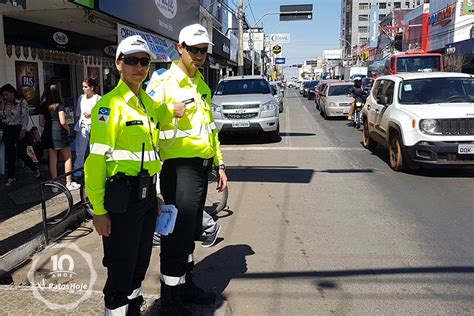 Agentes De Trânsito Municipais Ganham Uniformes E Iniciam Atuação Na área Central Da Cidade