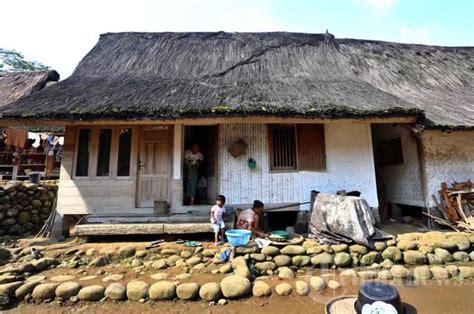 Rumah khas adat jawa tengah yang sekarang banyak di kenal di joglo. Fakta Menarik dari Rumah Adat Jawa Tengah - ILOVEATOWN