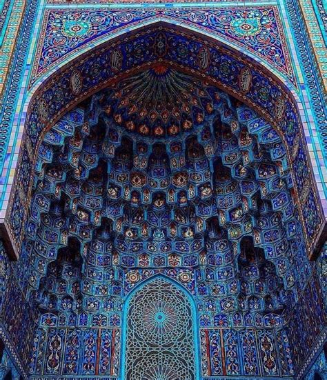 Beautifully Familiar Mosaic Art Of Islamic Mosques Isfahan Iran Rdmt