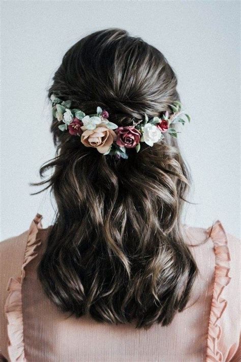 ️ 20 Fall Wedding Hairstyles With Flowers Hi Miss Puff
