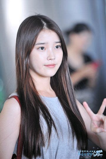 Iu Handled A Glitch On Stage Like A Boss And The Crowd Absolutely