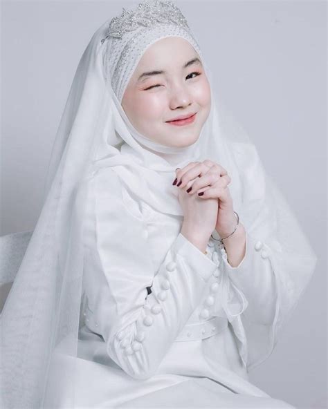 Pin Oleh Iskandar Di Quick Saves Gaya Hijab Kasual Perkumpulan