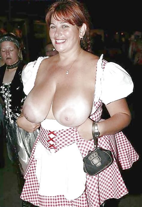 Key Dirndl Big Boobs For Oktoberfest Porn Pictures My Xxx Hot Girl