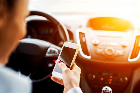 Common Types Of Distracted Driver Behaviors Stay Alert And Safe Akd Law