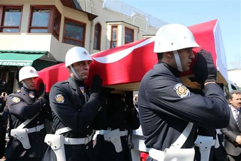 Savcı Kiraz ın Cenaze Töreni Galeri Türkiye