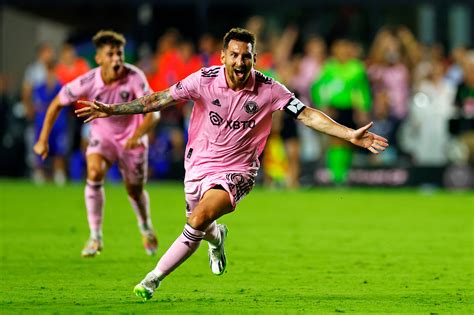 Lionel Messi Scores Incredible Game Winning Free Kick Goal In Mls Debut