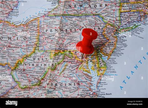 Red Pin On Map Of Usa Pointing At Washington Dc Stock Photo Alamy