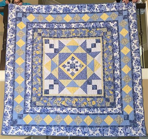 Blooming Medallion Quilt Medallion Quilt Quilts Home Decor