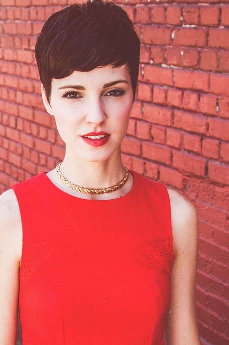 Short Haired Women Style And Beauty