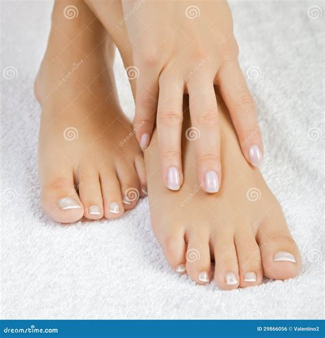 beautiful female feet images beautiful woman shows her feet bodaswasuas