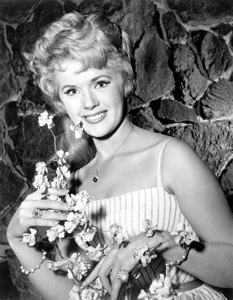 45 Glamorous Photos Of Connie Stevens In The 1950s And 60s ~ Vintage