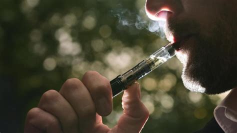 Smokers Should Switch To Vaping Experts The West Australian