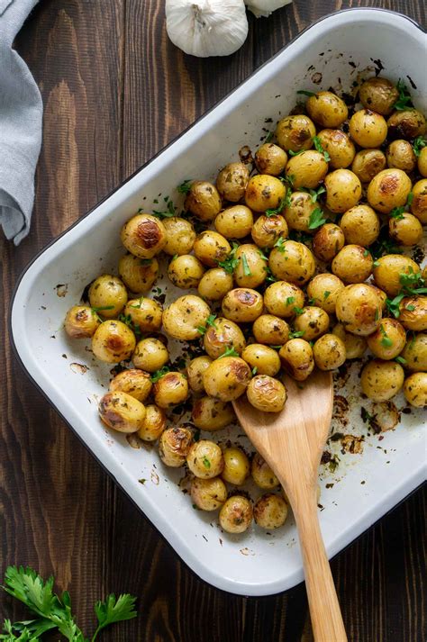 Best Crispy Roasted Mini Potatoes So Easy And Crispy