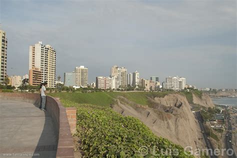 Malecón De Miraflores Lima