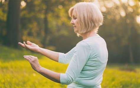 The Differences Between Qigong Vs Tai Chi