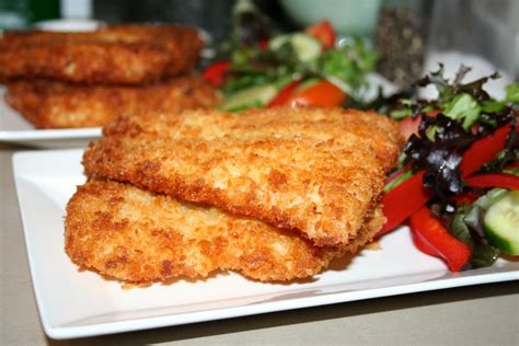 Usually, the fish is marinated with mixture of spice pastes. Resep Ikan Goreng Tepung Renyah (Tempura Ikan) - Resep Masakan Dapur Arie
