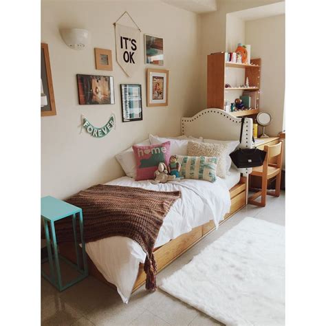 26 Incredibly Cozy Dorms Youd Actually Want To Live In College