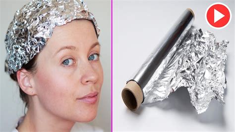 Amazing Trick A Girl Put Aluminum Foil After Washing Her Hair And