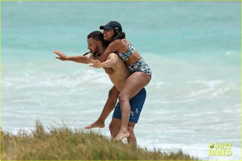 Shirtless Stephen Curry Hits The Beach With Wife Ayesha Photo