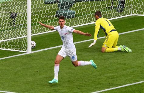 Jaký byl jeho nejhezčí gól nebo jak je na tom s hrou fifa? Schick stunner for Czechs leaves Scotland reeling | Sports ...