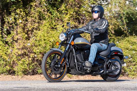 2020 Kawasaki Vulcan 900 Custom Review No Wallflower