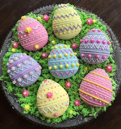 Mini Easter Egg Cakes