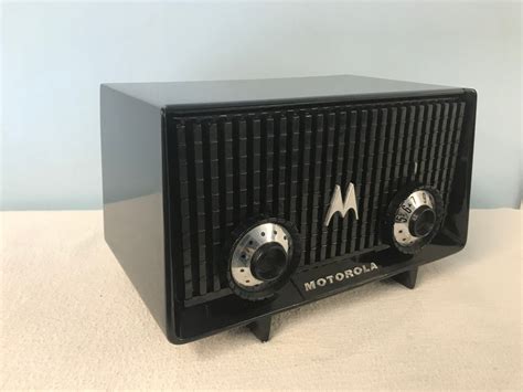 Motorola Mk 56r Tube Radio With Bluetooth Input Antique Retro
